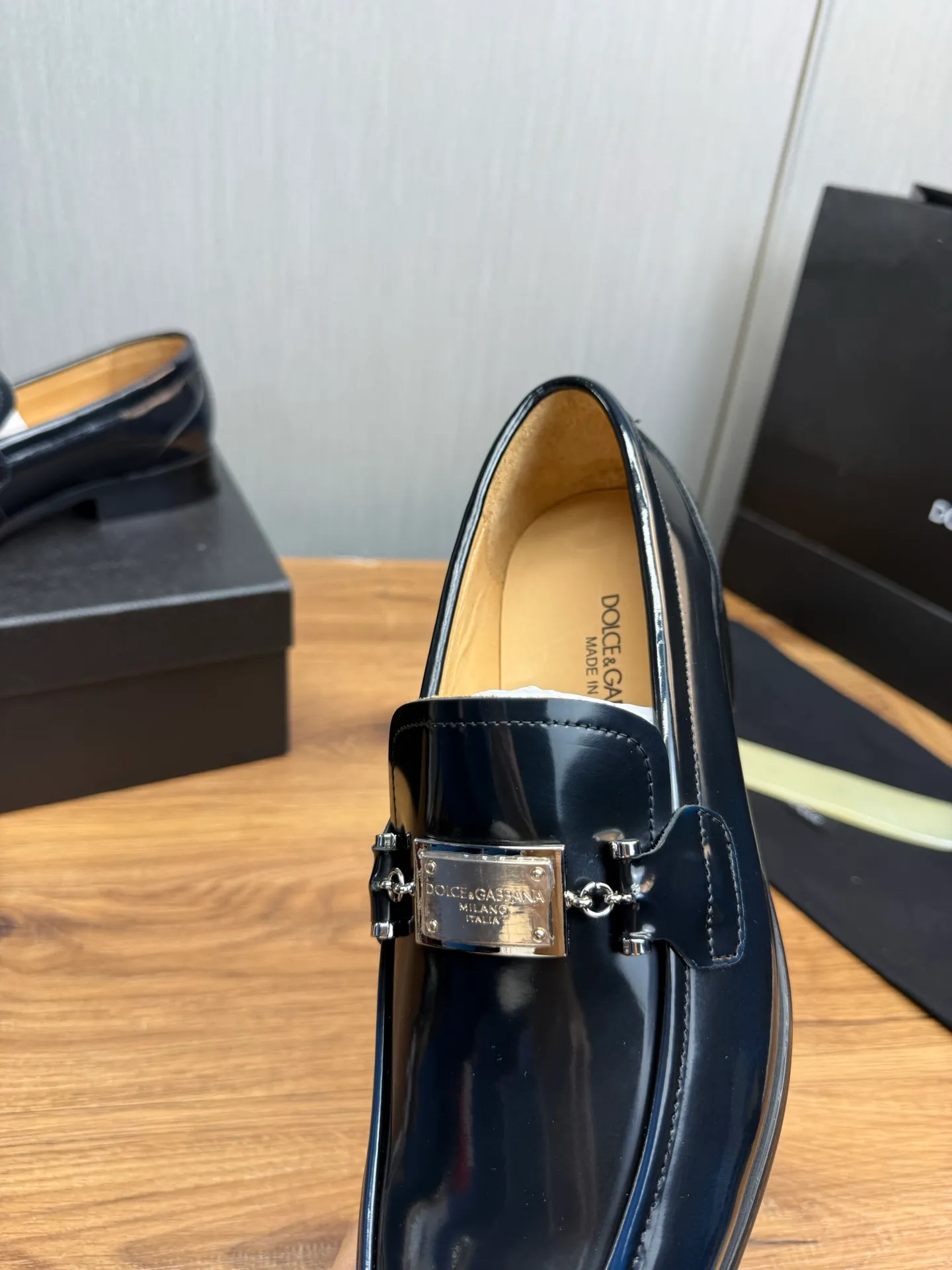Factory price 520💰 Dolce&G .DG men's loafers👞 Classic and fashionable style, embellished with personalized DG logo. Imported cowhide, open-edge beaded cowhide, cowhide lining, original non-slip and wear-resistant outsole Size: 39-44 (customized at 38.45)